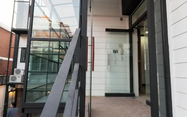 Inno Hostel & Pub Lounge Hongdae