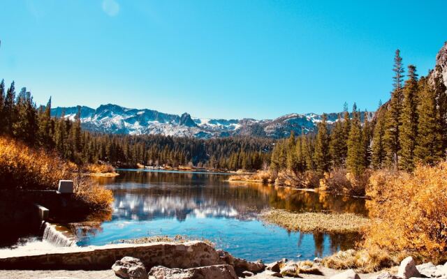 Mammoth Ski & Racquet Club #64