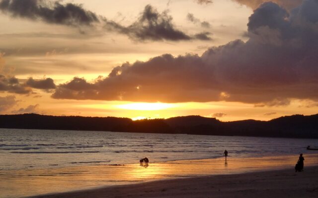 Lanta Baan Nok Resort (SHA Extra Plus)