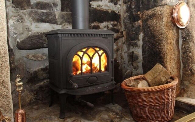 Woodpecker Cottage