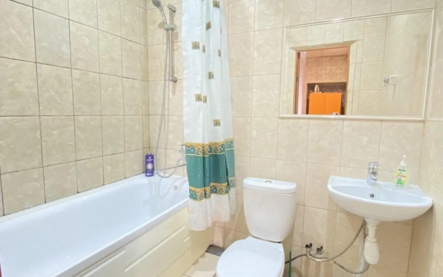 Апартаменты на улице Газовиков 25к2