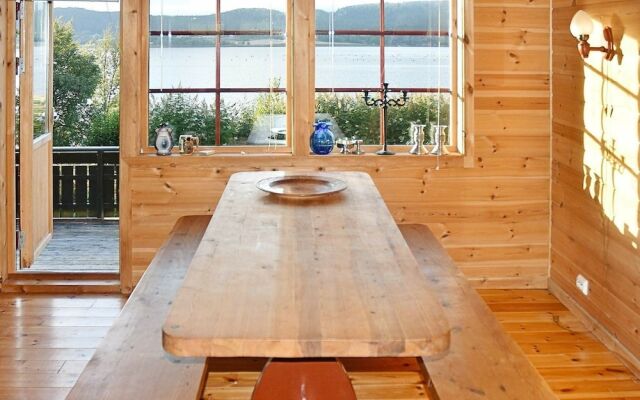 8 Person Holiday Home in Åfjord