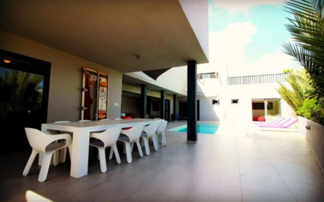 J E T S E T Villa Curacao