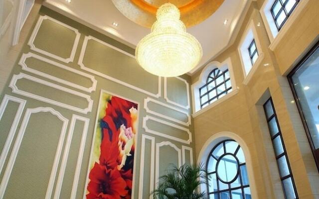 Jinjiang Inn Select Fengxian Baolong Square Canal North Road