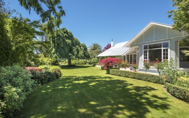 Botanica Bed and Breakfast