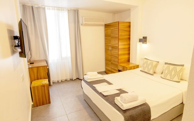 Camlik 87 Hotel Ayvalik