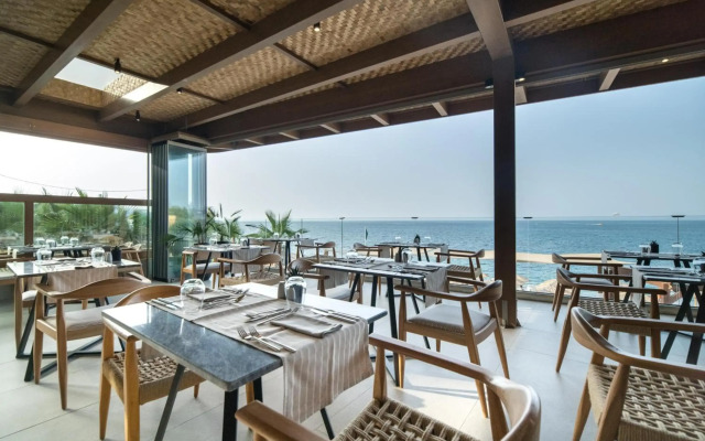 Akasha Beach Hotel & Spa