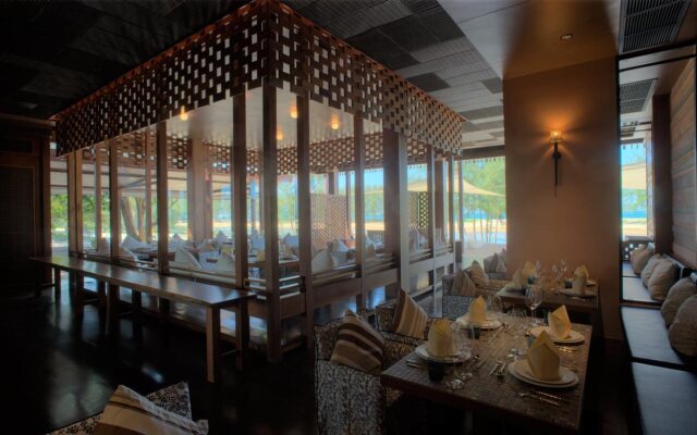 Wanakarn Beach Resort & Spa