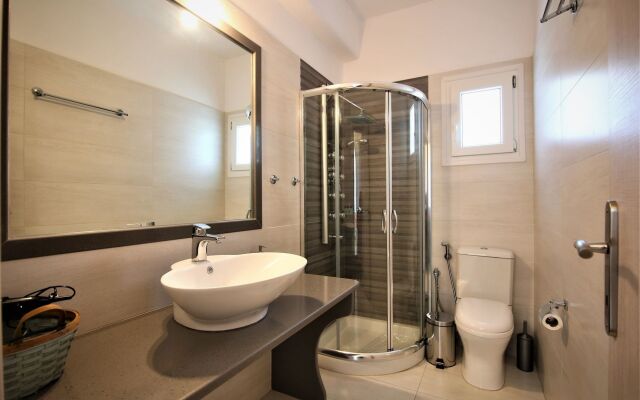 Villa Evi & Suites