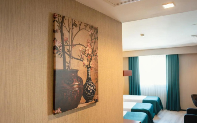 Grand Vaves Otel
