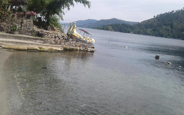 Pandu Lakeside Hotel Parapat - Toba Lake