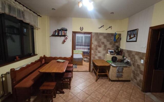 Guest House Mandrivnyi