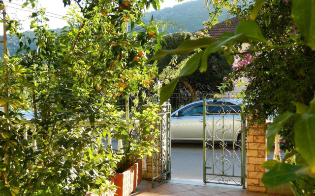 Logaras Apartments