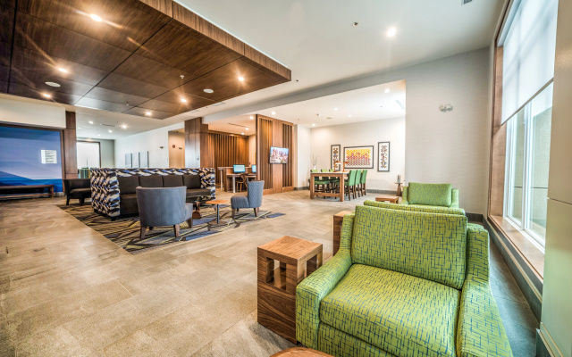 Holiday Inn Express & Suites West Edmonton - Mall Area by IHG