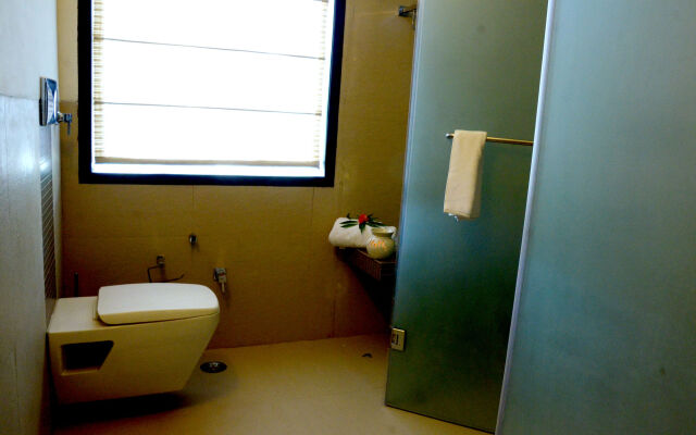 WoodSmoke resort & Spa