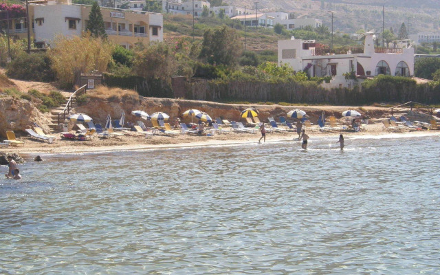 Iliostasi Beach Apartments