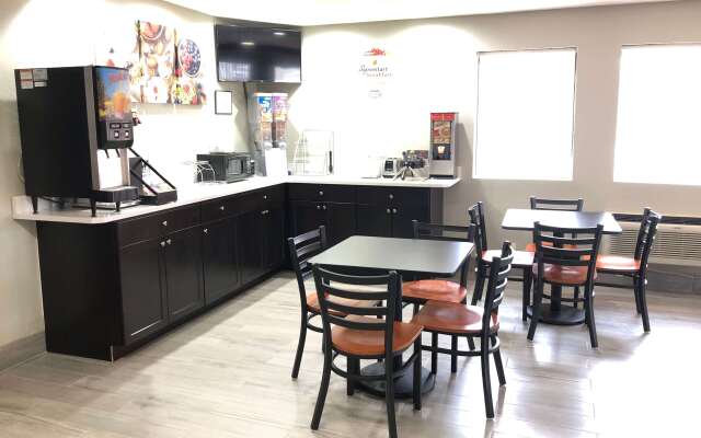 Super 8 by Wyndham Natchitoches