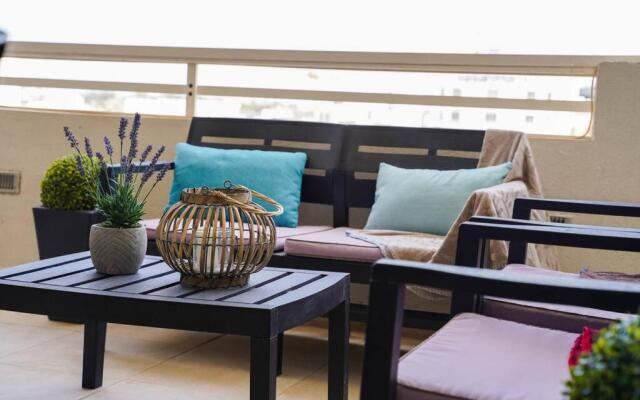 Fleur de Mai Suite-hosted by Sweetstay