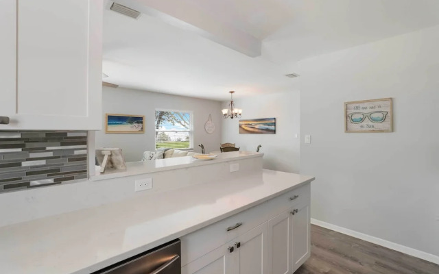 Palmetto Home w/ Manatee River Access!