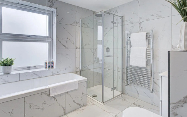 Hybrid Resi - Fulham