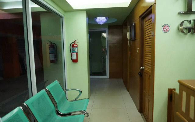 The Boss Grand Tower Hotel