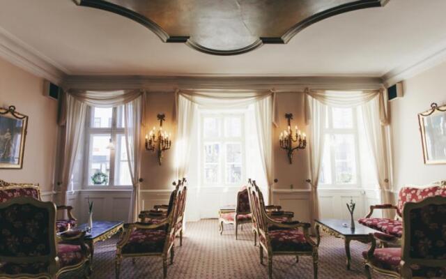 BEST WESTERN Jorgensens Hotel