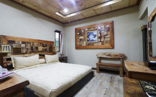 Alloyna Country Cottage