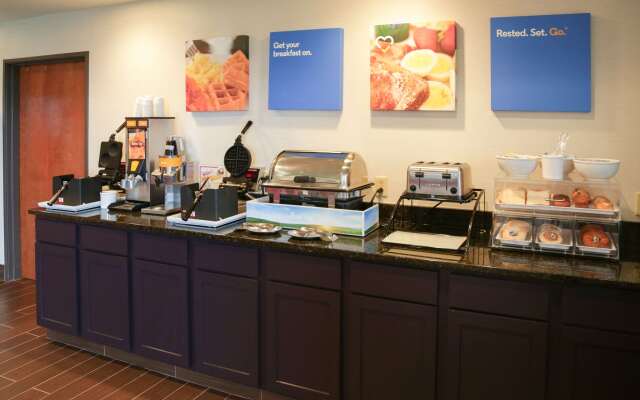 Comfort Inn & Suites