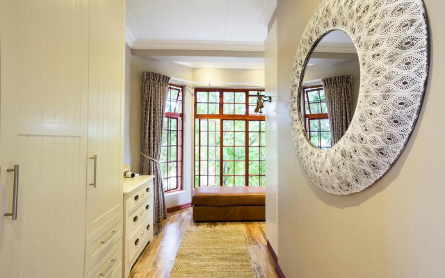 The Browns' Luxury Guest Suites