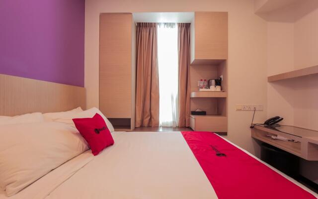 RedDoorz Premium @ Balestier 