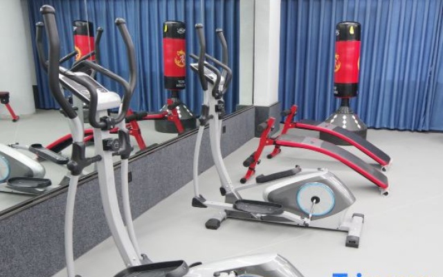 Starlight Hotel(Yuxi High-Speed Railway Station Store) – Sports – Yuxi