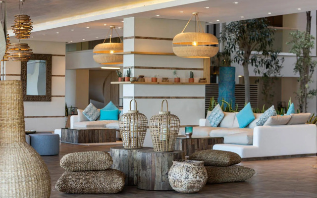 Design Plus Seya Beach Hotel
