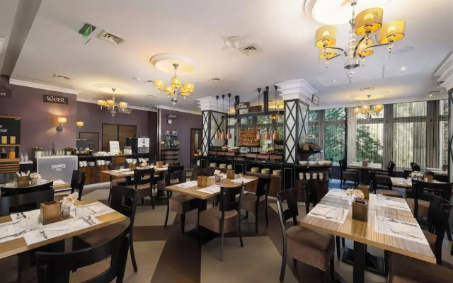 Carlton Hotel Buda Castle