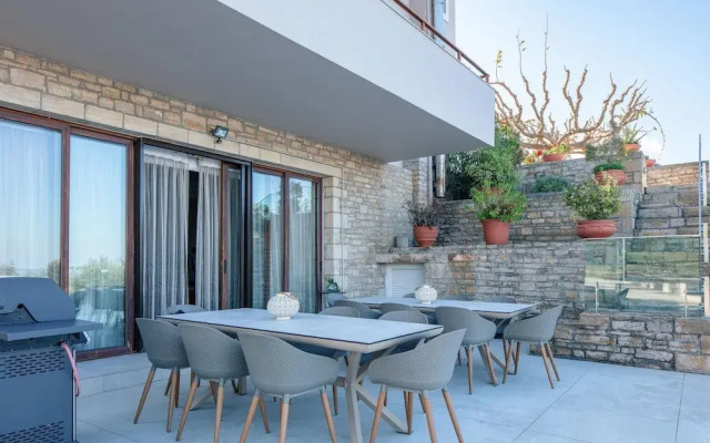 Villa Natura - With Private Heated Pool