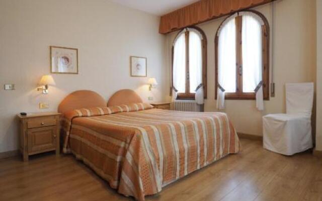 Hotel Tirolo