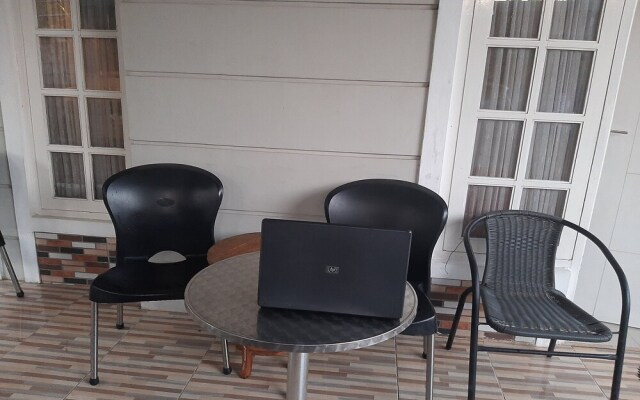 Hotel O Sengon Kostel Syariah