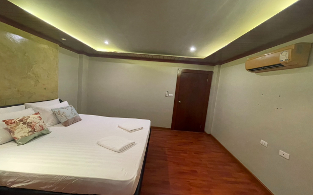 Landmark Patong Hotel by ZUZU
