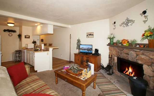 Lakeside Escape Condo