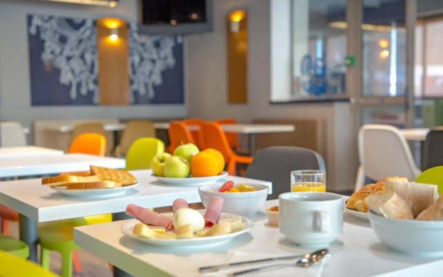ibis budget Aubagne Les Paluds Agora
