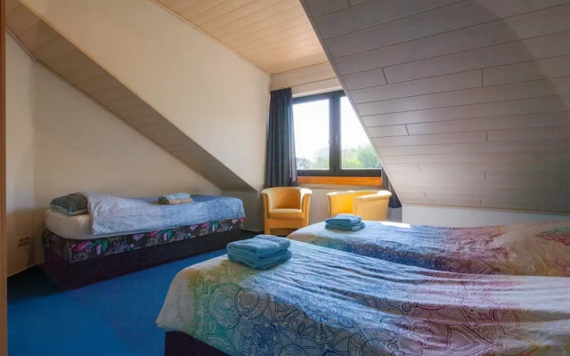 Large Apartment with Private Terrace near Kleve & Goch