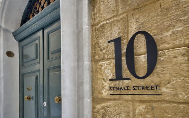 10 Strait Street