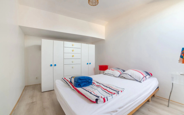 Cosy Holiday Home in Bergerac With Terrace