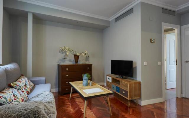 LEEWAYS APARTMENT V in ALCALÁ 99