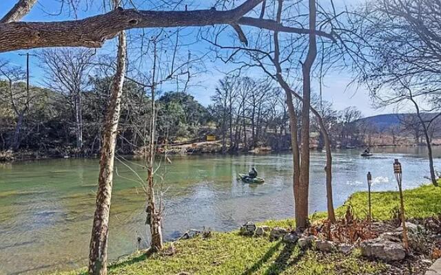 Guadalupe Retreat    RR 1324