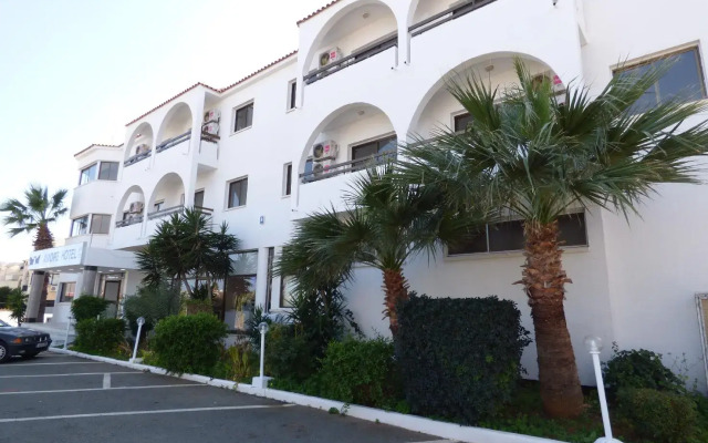Amore Protaras Apartments