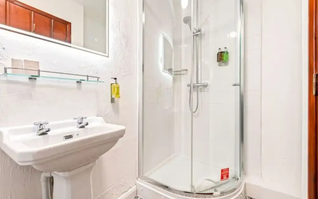The George Inn Rooms - Room 3