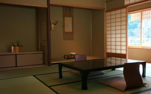 Arima Onsen Hanano – Adults Only