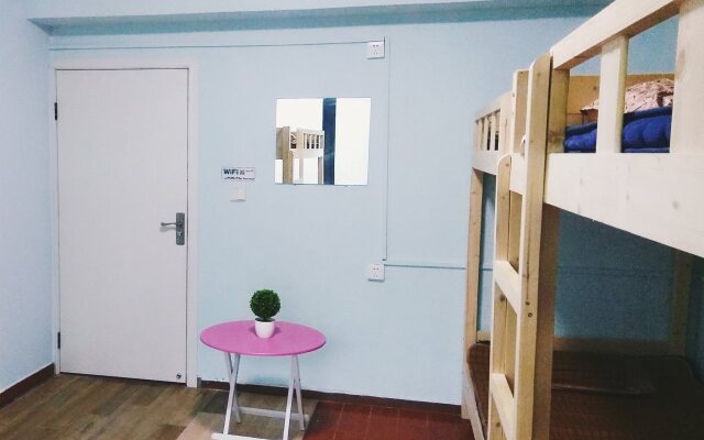 20 Century Miao Ke Si Youth Hostel