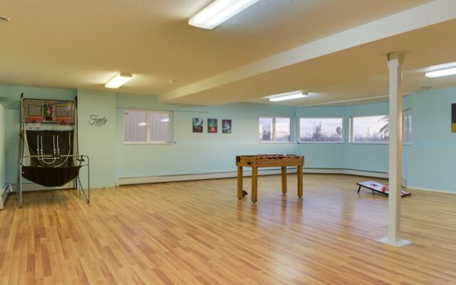 Oceanfront Kenai Villa w/ Fireplace & Deck