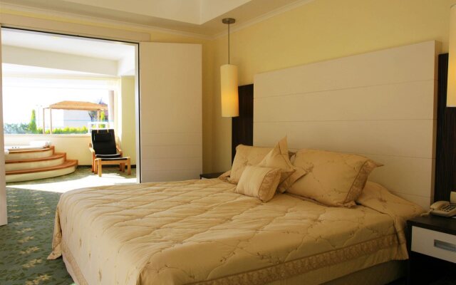 Sealight Resort Hotel